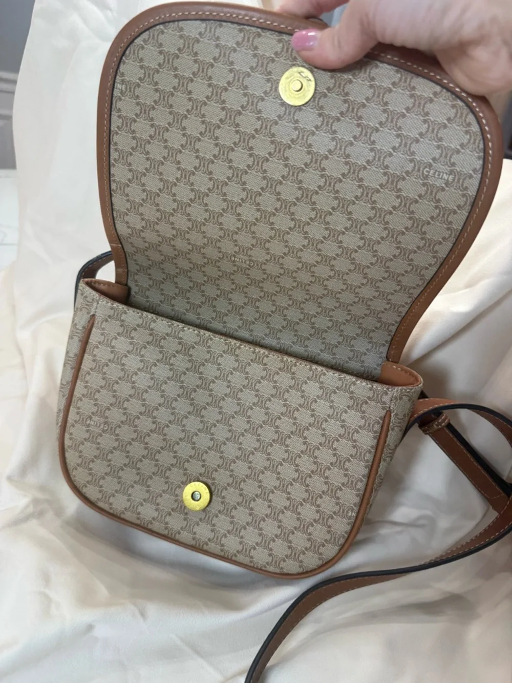 Celine Tan Brown Vintage Macadam PVC and leather shoulder bag - Picture 4 of 12